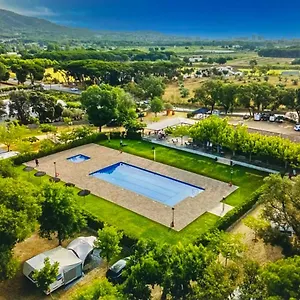 https://camping-castell-daro.catalonia-hotels.com